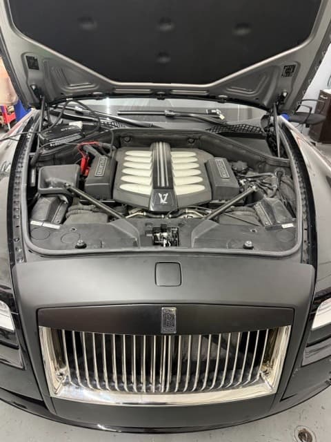 Rolls Royce V12 Engine